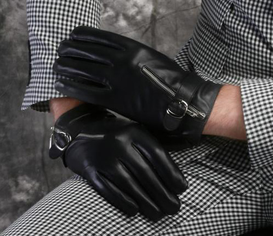 真皮手套：整皮手套简约高端雅致 拼皮手套时尚性感 演绎不同的时尚符号